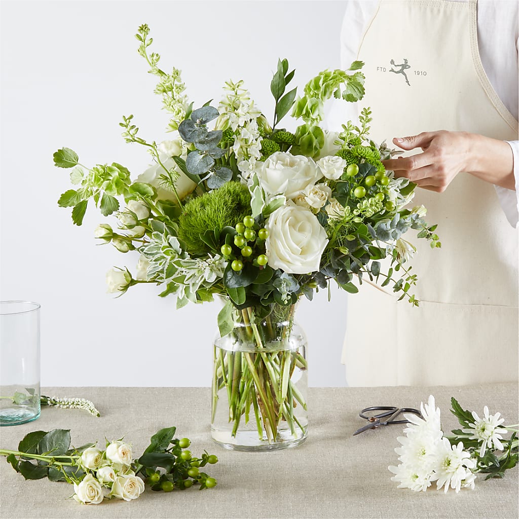 Irish Garden - A Florist Original – Simply Gorgeous Flowers, Harvey LA