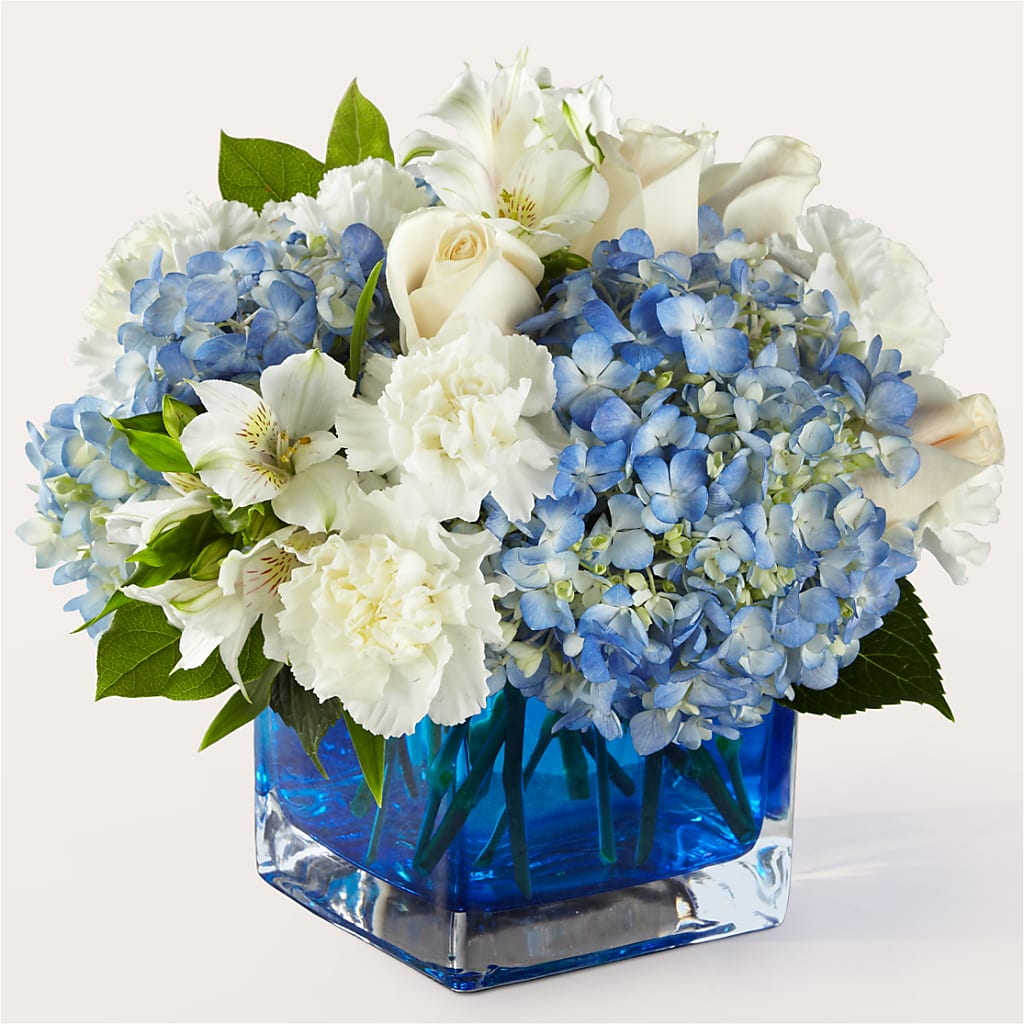Soothing Waters Bouquet – Simply Gorgeous Flowers, Harvey LA