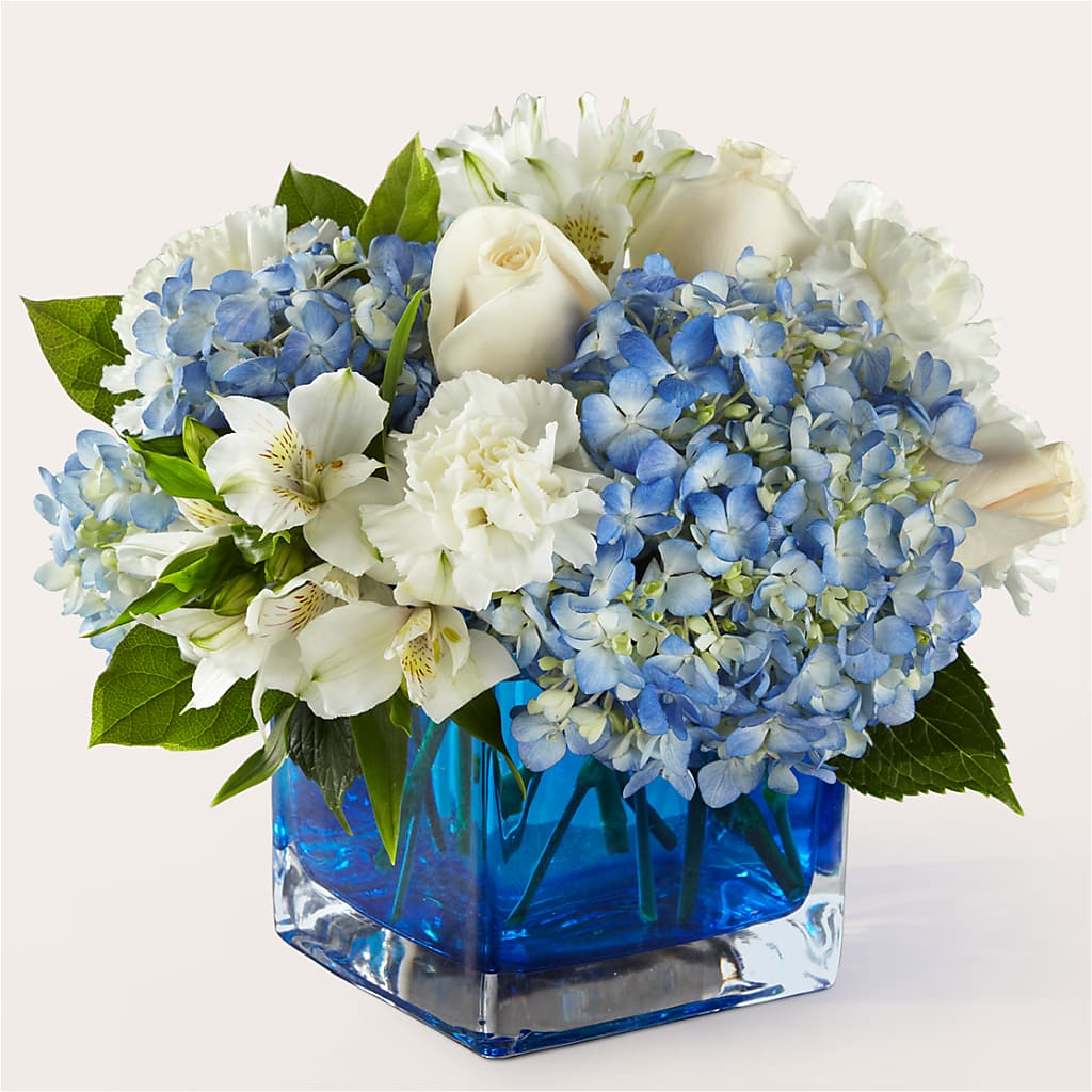 Soothing Waters Bouquet – Simply Gorgeous Flowers, Harvey LA