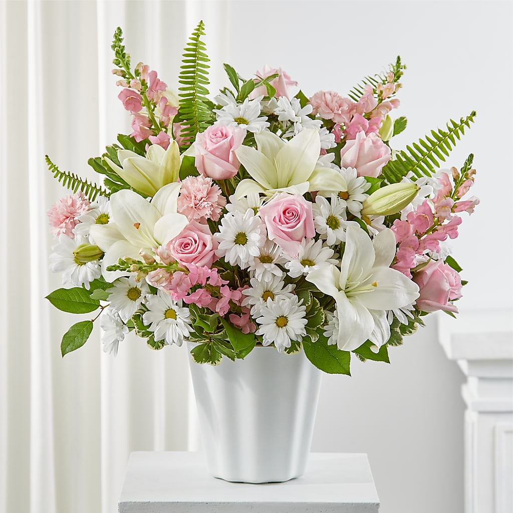 Soft Touch Tabletop Basket – Simply Gorgeous Flowers, Harvey LA