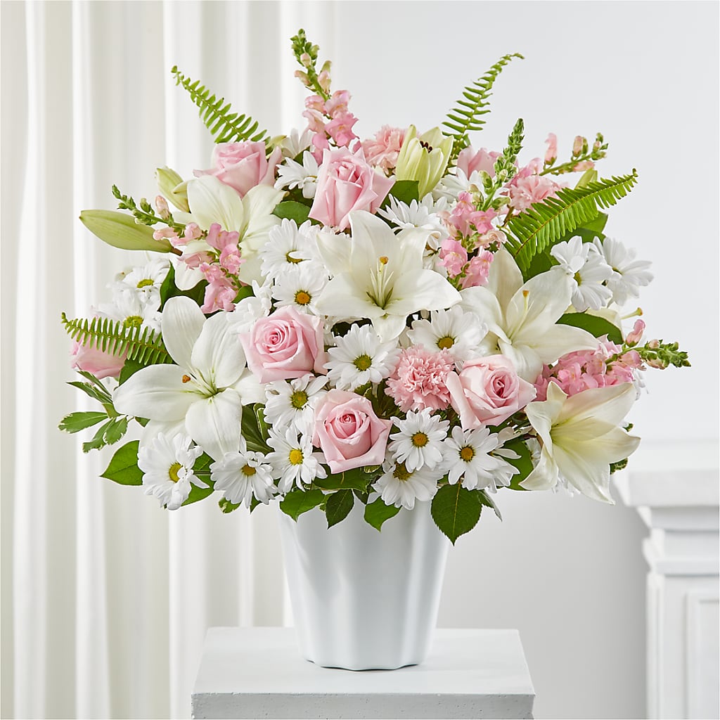 Soft Touch Tabletop Basket – Simply Gorgeous Flowers, Harvey LA