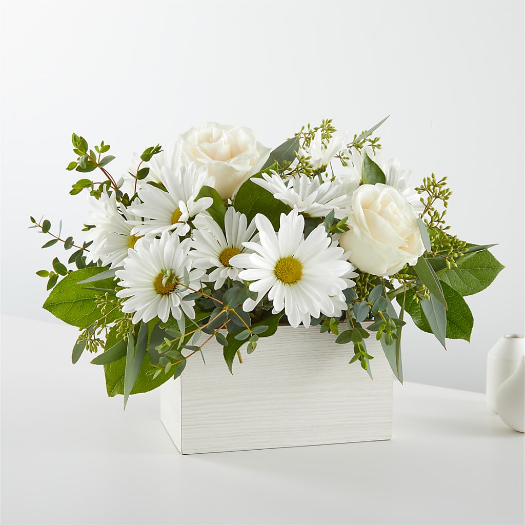 Fresh Linen Box Bouquet –  Simply Gorgeous Flowers, Harvey LA