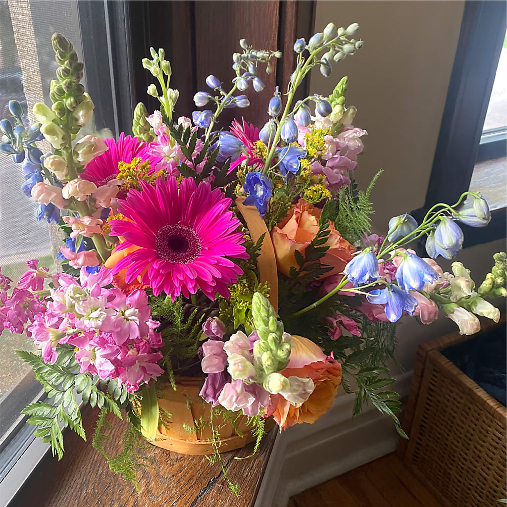 Garden of Life Basket –  Simply Gorgeous Flowers, Harvey LA