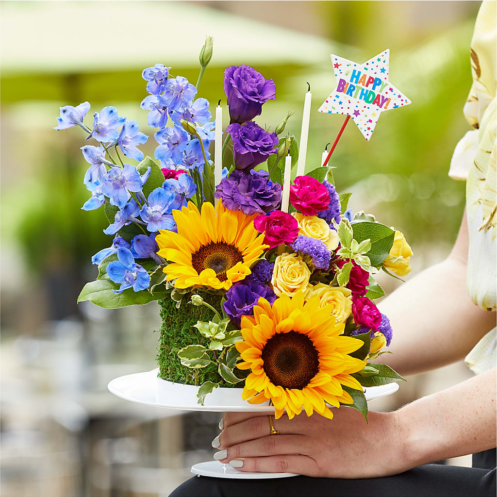 Star of the Day Floral Cake –  Simply Gorgeous Flowers, Harvey LA